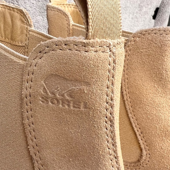 Sorel Suede Leather Hi-line Chelsea Lugged Ankle Boots Sz 9.5 Pull-on NL4870-262 - Picture 6 of 12